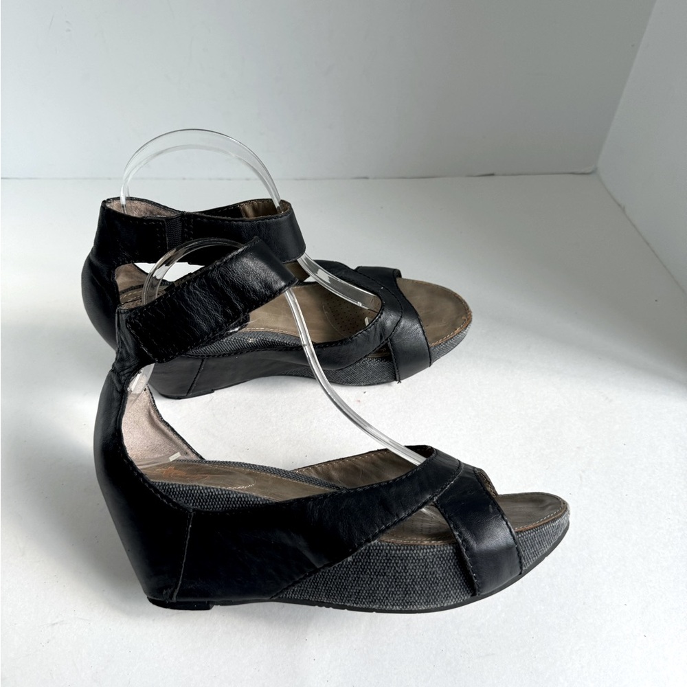 OTBT Hobart Wedge Sandals size 7.5 Black Leather Size 7.5 - Picture 8 of 13